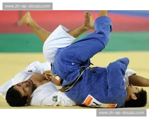 柔道回放：每一次摔倒，都是重生的镜头